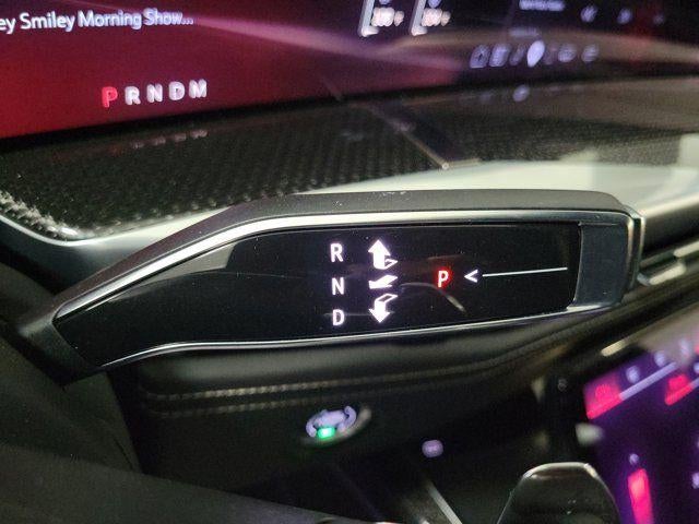 2025 Cadillac Escalade AWD V-Series