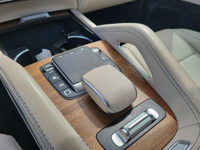2025 Mercedes-Benz GLS 450