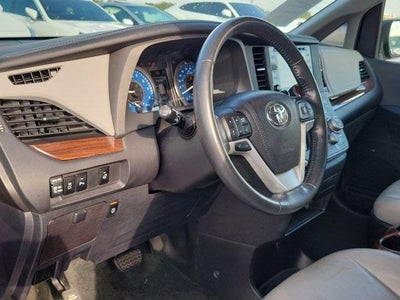 2018 Toyota Sienna L