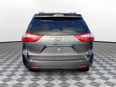 2018 Toyota Sienna L