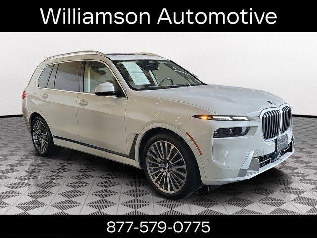 2024 BMW X7 xDrive40i's photo