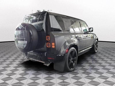 2025 Land Rover Defender V8