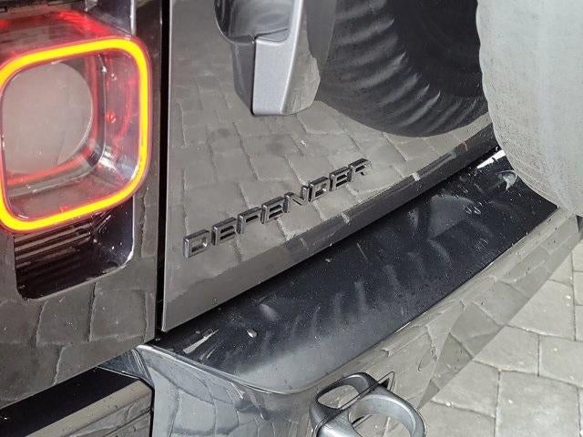 2025 Land Rover Defender V8